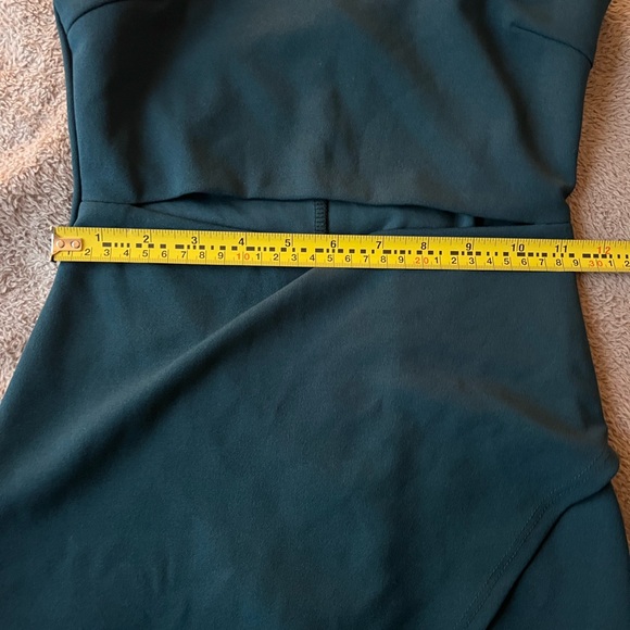 Lulu’s mini dress - Picture 6 of 7